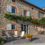 In Saint-beauzire With Garden And Private Terrace Сasa de vacaciones *