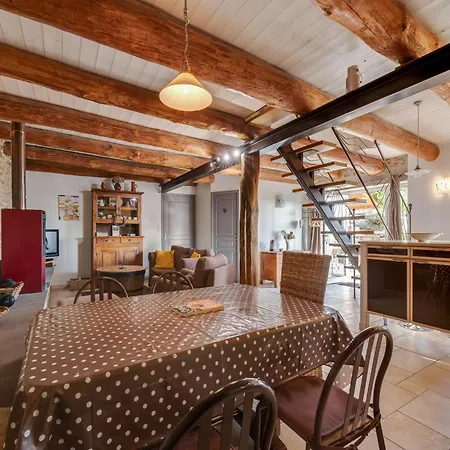 In Beauzire With Garden And Private Terrace Saint-Beauzire (Haute-Loire)