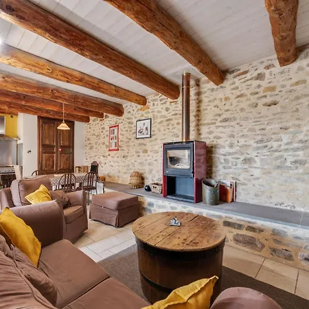 In Beauzire With Garden And Private Terrace * Saint-Beauzire (Haute-Loire)