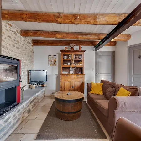 Holiday home In Beauzire With Garden And Private Terrace *