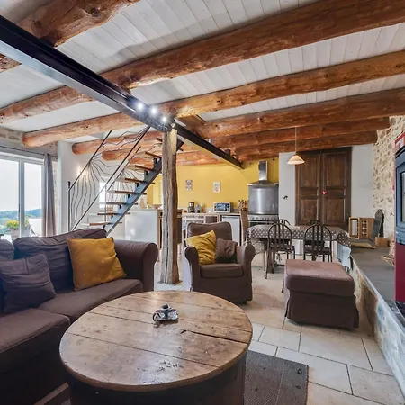 In Beauzire With Garden And Private Terrace *