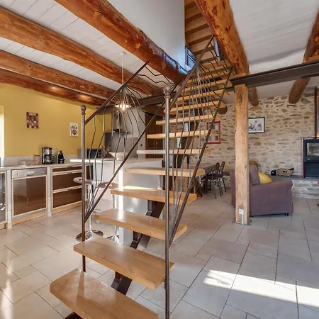 In Saint-beauzire With Garden And Private Terrace Дом отдыха