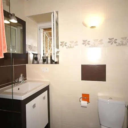 Hébergement de vacances In Saint-beauzire With Garden And Private Terrace Saint-Beauzire (Haute-Loire)