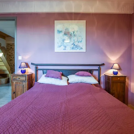 In Saint-beauzire With Garden And Private Terrace Hébergement de vacances Saint-Beauzire (Haute-Loire)