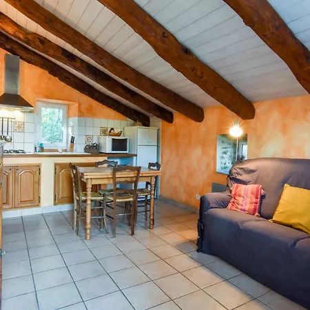 In Saint-beauzire With Garden And Private Terrace Дом отдыха *