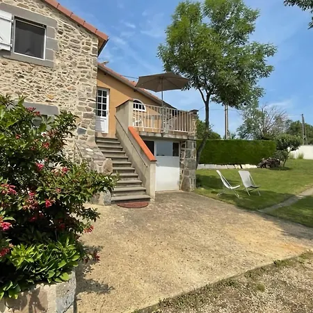 In Saint-beauzire With Garden And Private Terrace Дом отдыха