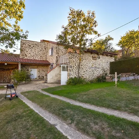 Vakantiehuis In Saint-beauzire With Garden And Private Terrace